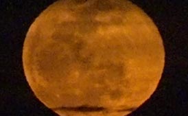 Full moon 4 at moonrise