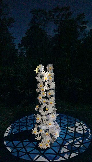 'To Solstice' under the full moon, inviting iSuns within