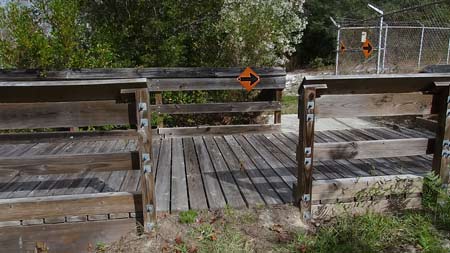 Creek Path entry to north end