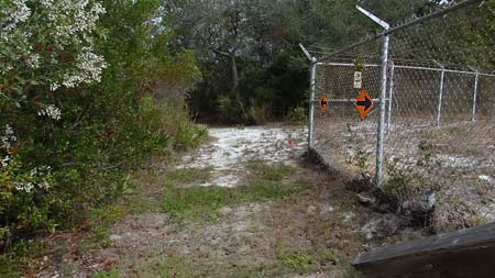Creek Path entry to north end