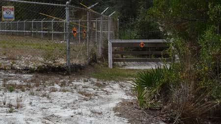 Creek Path entry to north end
